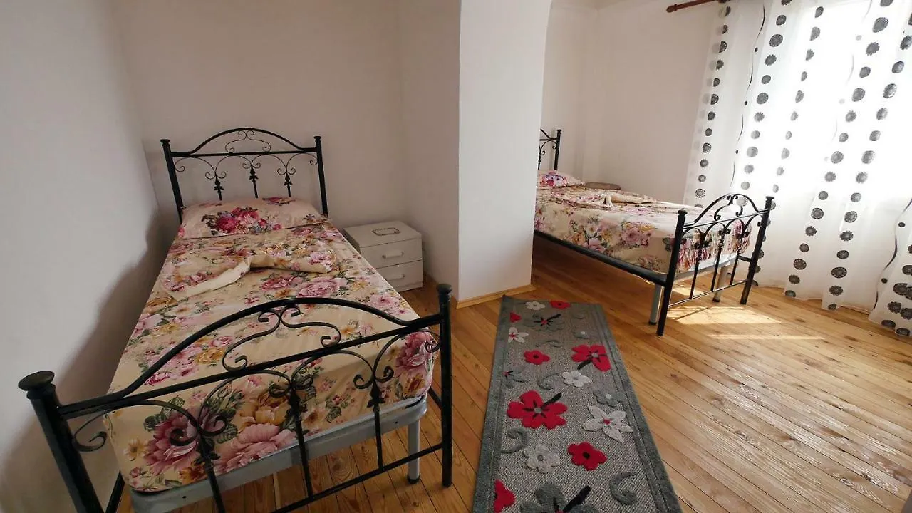 Agroturizem Lajthiza Hotel Korce Casa de hóspedes